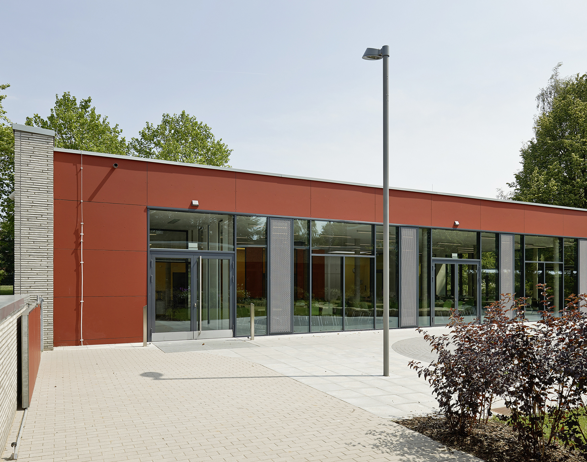 Mensa Ganztagsschule Mümmelmannsberg; Neubau; Architekturfotografie; Markus Tollhopf; Schulbau; SBH Schulbau Hamburg; Fotografie; HSBZ Architekten; Aussenaufnahme
