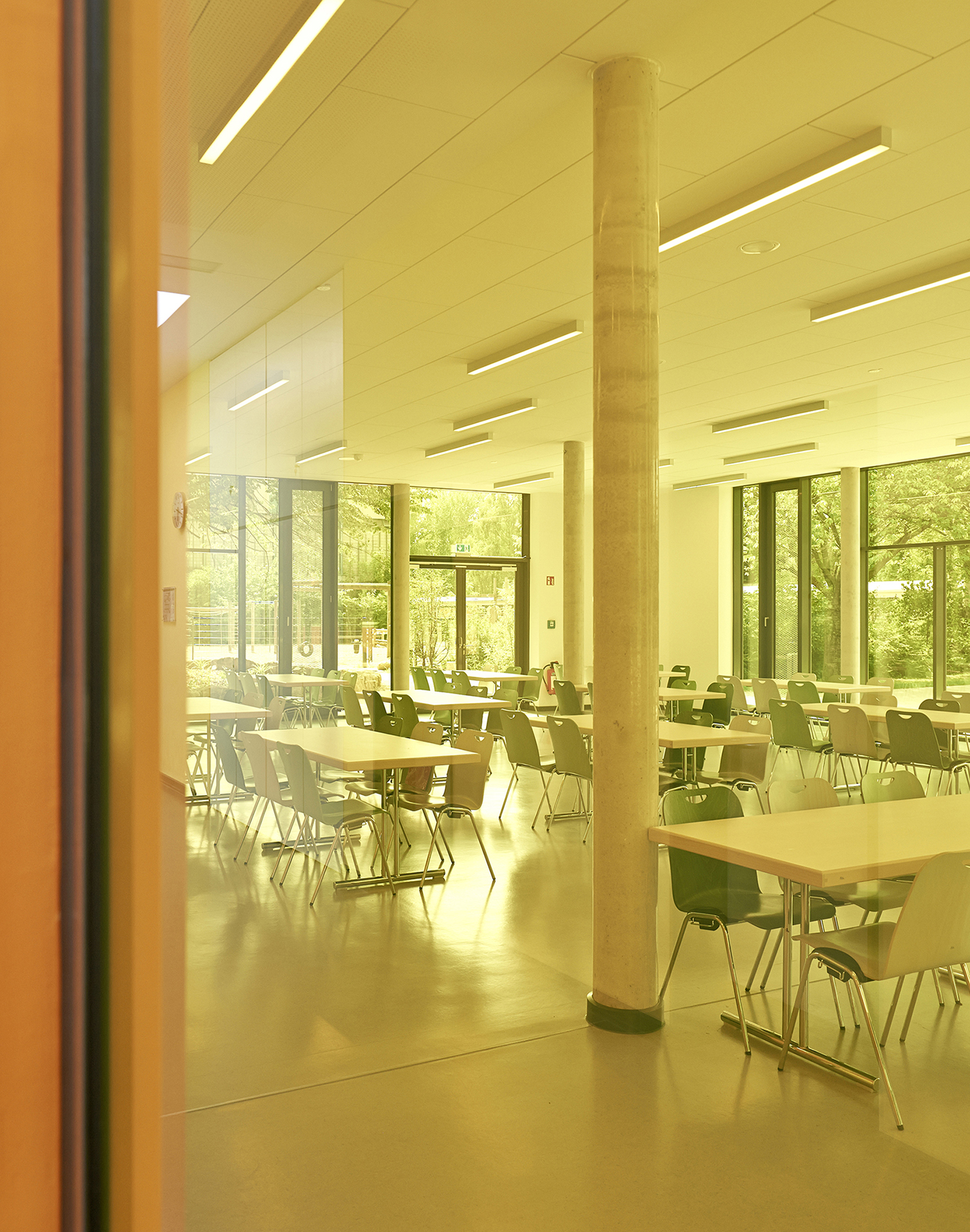 Mensa Ganztagsschule Mümmelmannsberg; Neubau; Architekturfotografie; Markus Tollhopf; Schulbau; SBH Schulbau Hamburg; Fotografie; HSBZ Architekten; Innenaufnahme