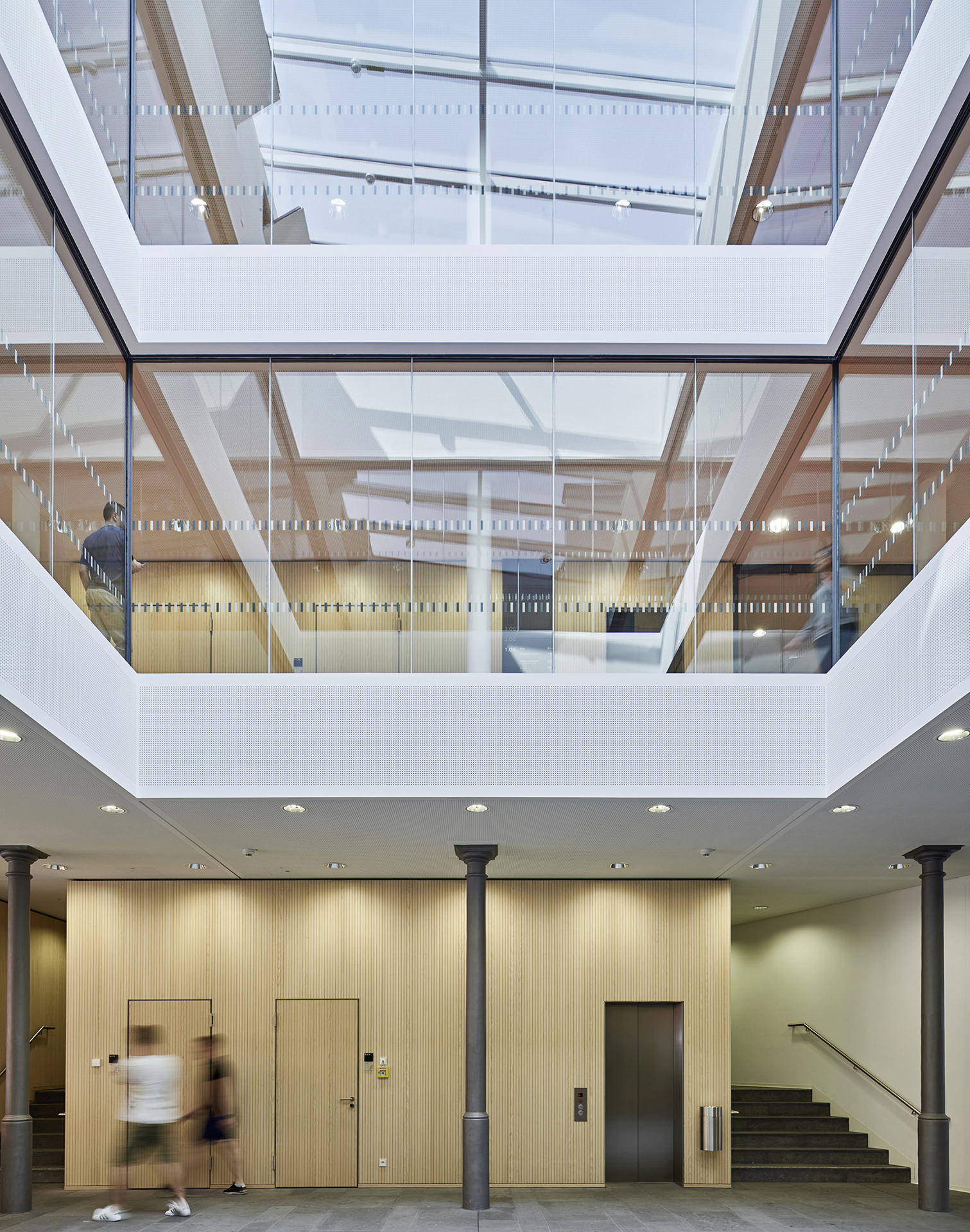 Neues Bildungszentrum; Volkshochschule; VHS München; Neubau; Architekturfotografie; Markus Tollhopf; Schulbau; München; Fotografie; Raupach Architekten Innenaufnahme