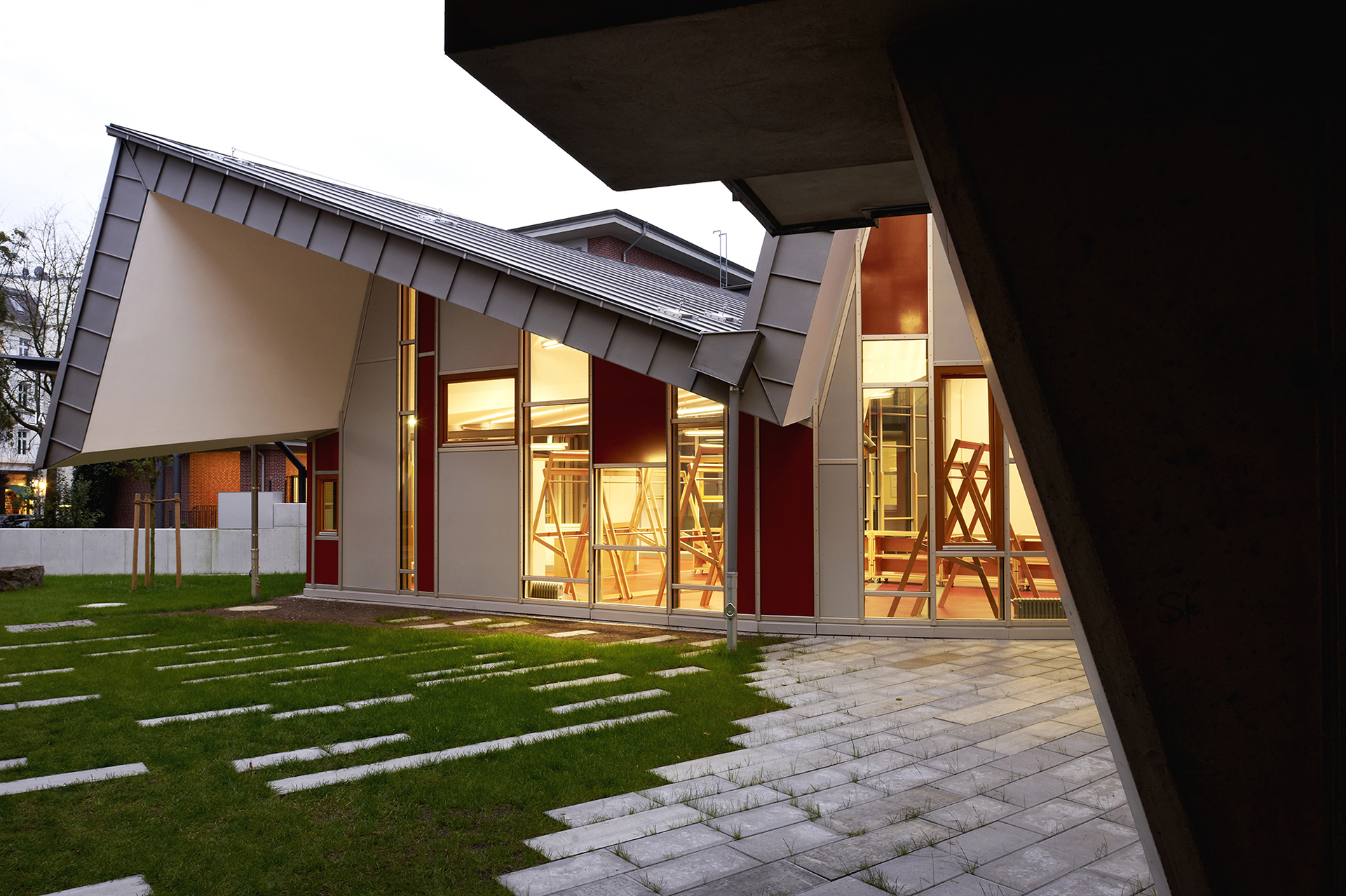Miralles-Saal Jugendmusikschule Hamburg; JMS; Konzertsaal; Architekturfotografie; Markus Tollhopf; Schulbau; Fotografie; Tchoban Voss Architekten; Benedetta Tagliabue EMBT Barcelona; Aussenaufnahme