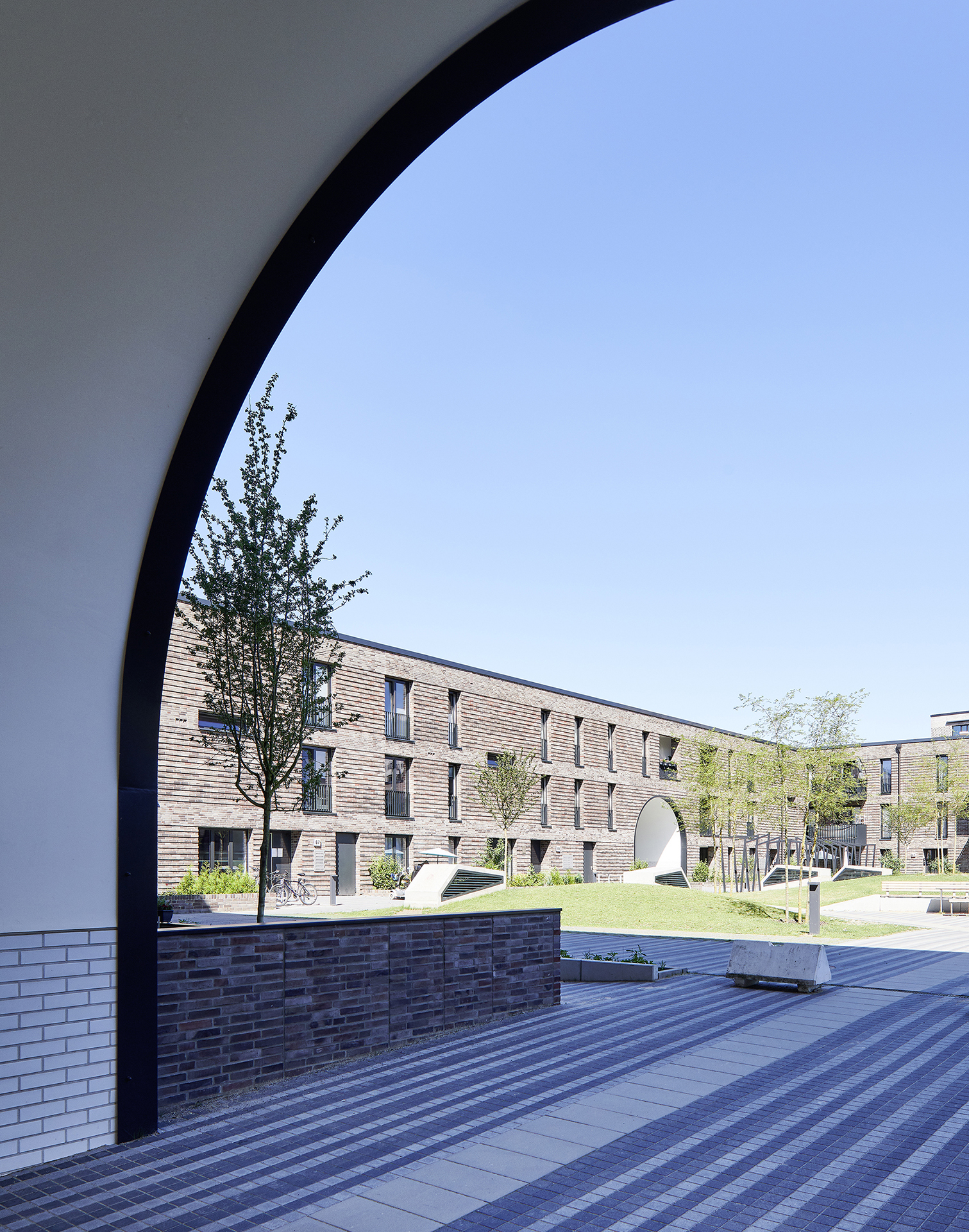Wohnungsbau; Pergolenviertel; Winterlindenweg; Hafencity; Schiffszimmerer Genossenschaft; Innenhof; Hamburg; Neubau; Architekturfotografie; Markus Tollhopf; Fotografie; Stadtentwicklung; Aussenaufnahme