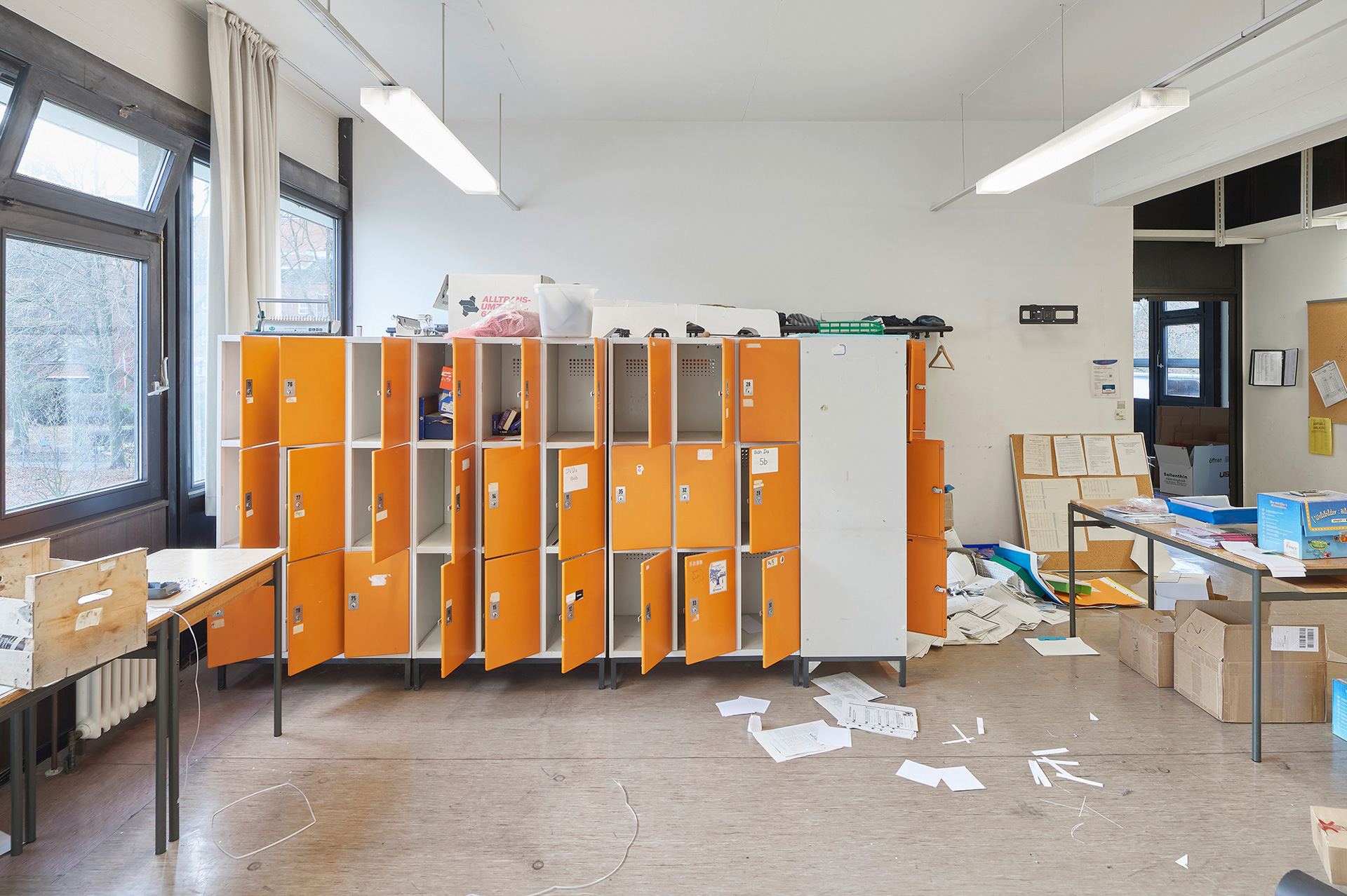 Dokumentation, Abriss; Stilllegung; Geschwister-Scholl-Gesamtschule; Hamburg-Lurup; Architekturfotografie; Markus Tollhopf; Schulbau; SBH Schulbau Hamburg; Fotografie; Innenaufnahme; Kleta Architekten