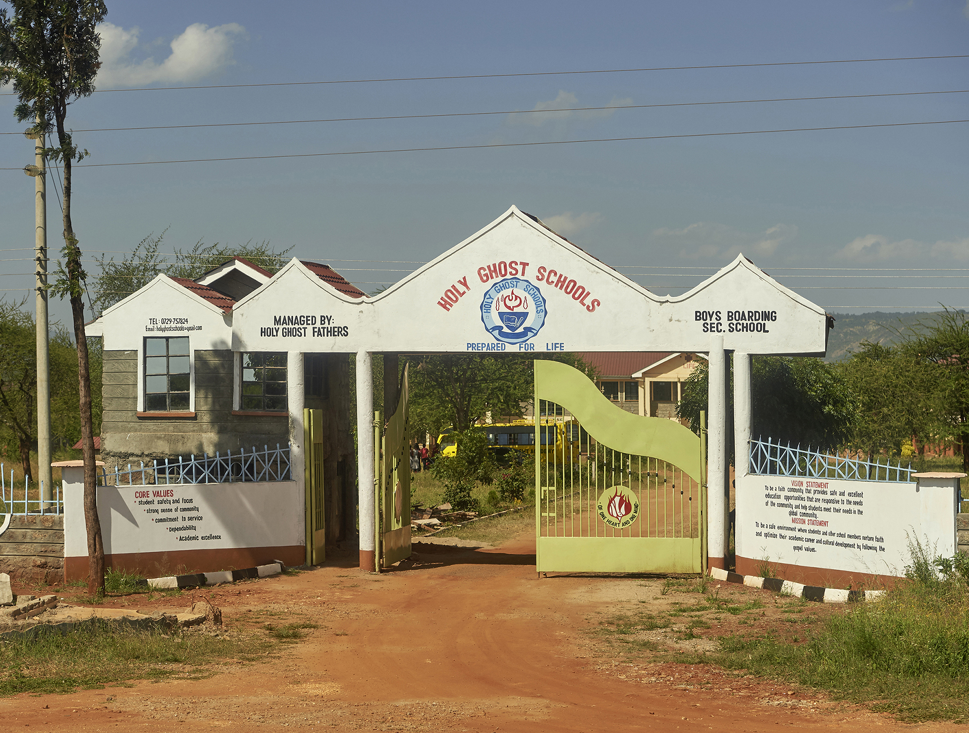 Mombasa Road; Straße nach Nairobi; Kenia; Architekturfotorgafie; Markus Tollhopf; Fotografie; Aussenaufnahme; Ostafrika